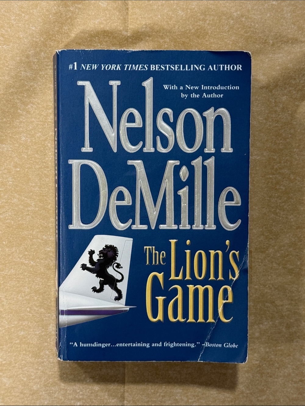 3/$12 The Lion's Game book by Nelson DeMille